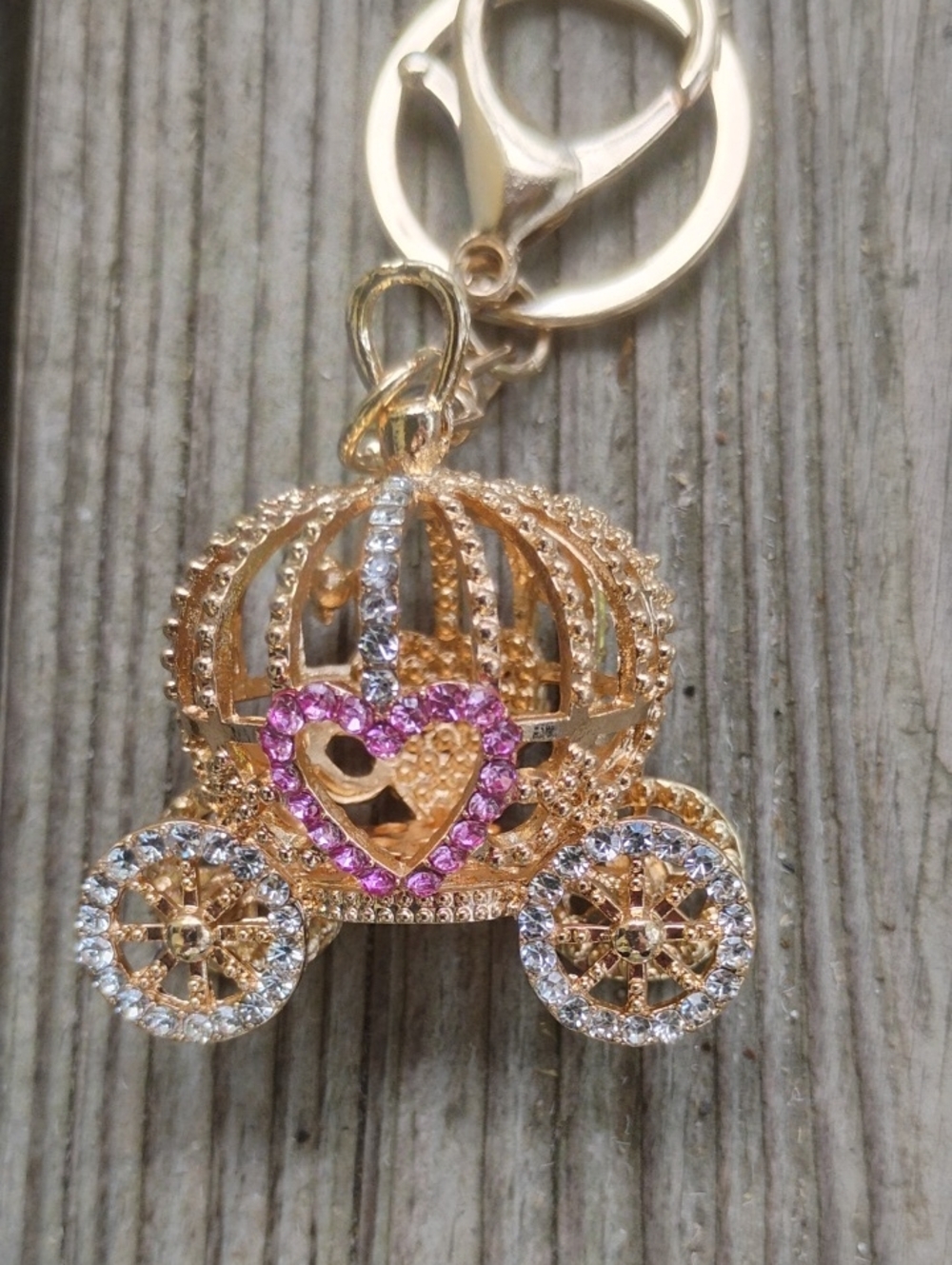 Heart carriage bag charm keychain